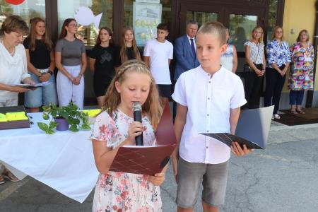 PRVI ŠOLSKI DAN CERKNICA 03 FOTO LJUBO VUKELIČ